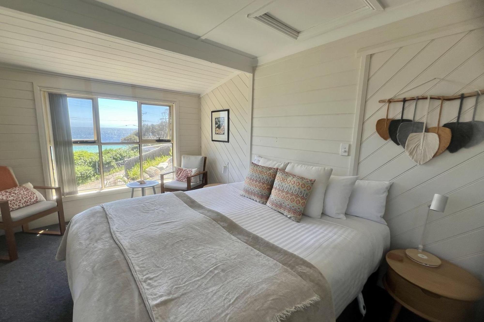 Binalong Beach Cottage Beachfront At Bay Of Fires Next To Restaurant Binalong Bay Eksteriør bilde