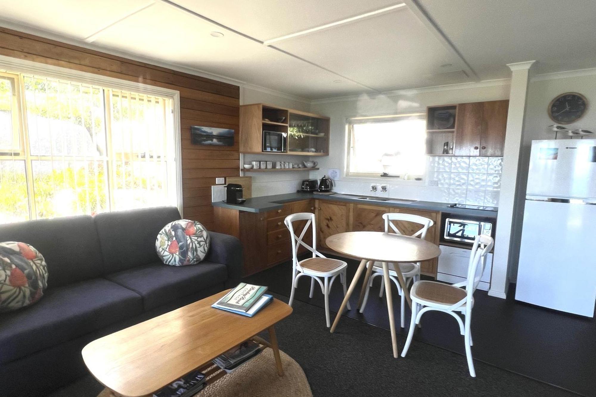 Binalong Beach Cottage Beachfront At Bay Of Fires Next To Restaurant Binalong Bay Eksteriør bilde